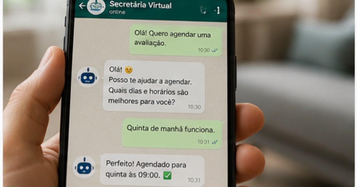 Profissional de estética conversando com cliente no WhatsApp em ambiente acolhedor, paleta SV